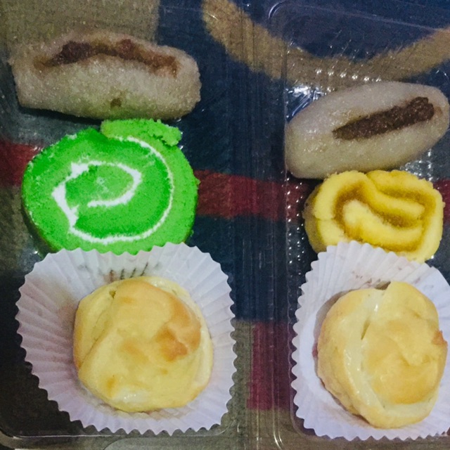 

Snackbox 3 jenis kue