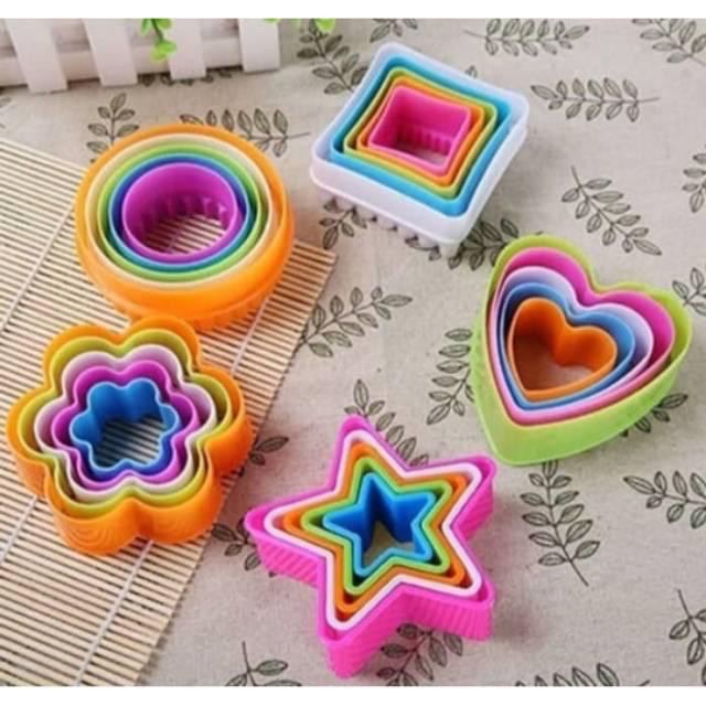 Cetakan Cookies Cutter Ring Plastik Set Fondant BiscuitLove Bunga Bulat Gingerman