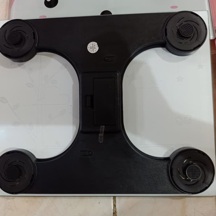 TIMBANGAN BADAN DIGITAL KACA 180Kg 25 x 21cm electronic personal scale