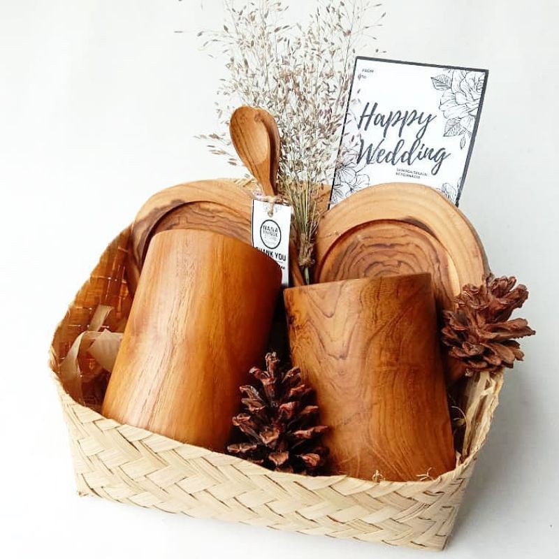 

HAMPERS PERNIKAHAN ULANG TAHUN WISUDA SOUVENIR WEDDING GIFT BOX KADO HADIAH ANNIVERSARY ULTAH MURAH
