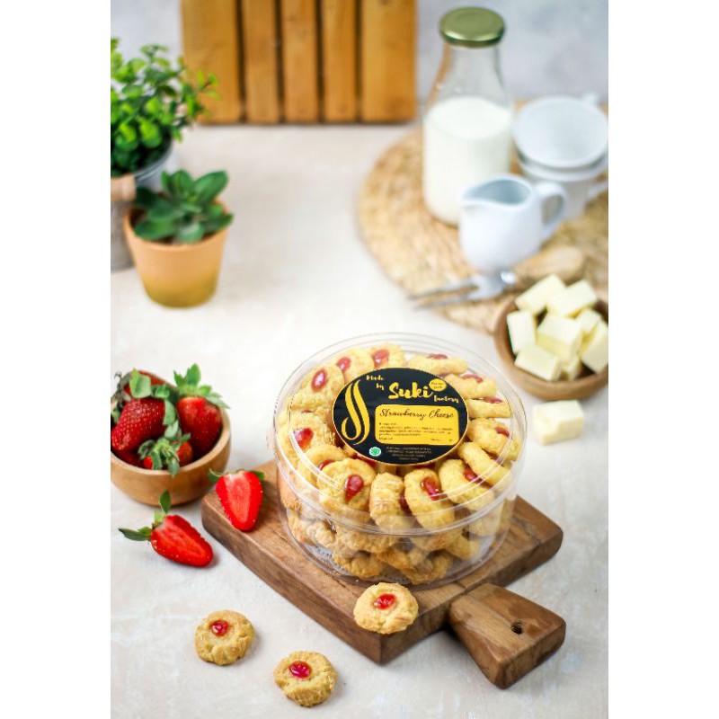 

Strawberry cheese/cookies lebaran/kue lebaran/thumbprint strawberry