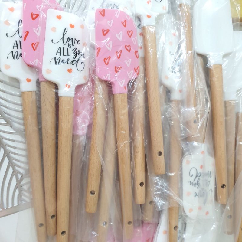 SP1 - Spatula Silikon Gagang Kayu Motif Lucu Tahan Panas Aduk Adonan