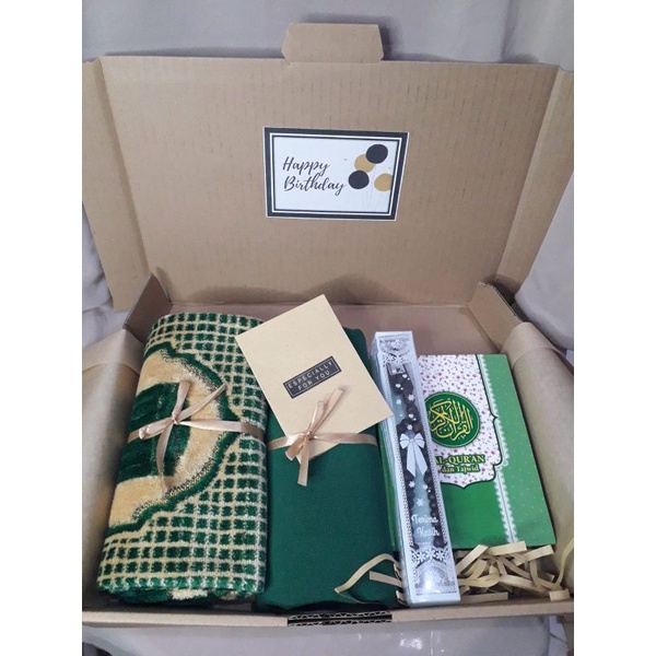 Gift Box Kado Hampers Cewek Ulang Tahun Kado Wisuda Hampers Ramadhan Hampers Idul Fitri gift box  ka