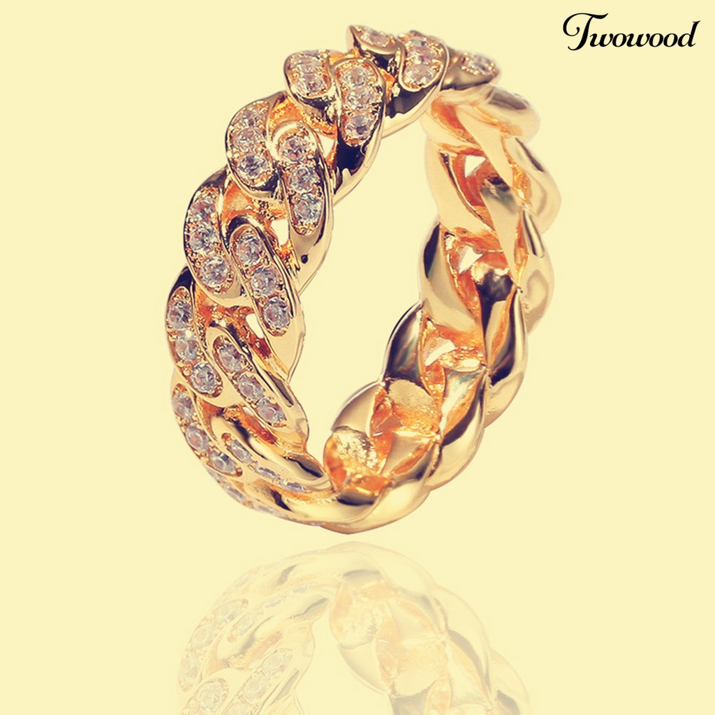 Cincin Model Twisted Bahan Cubic Zirconia Alloy Untuk Hadiah