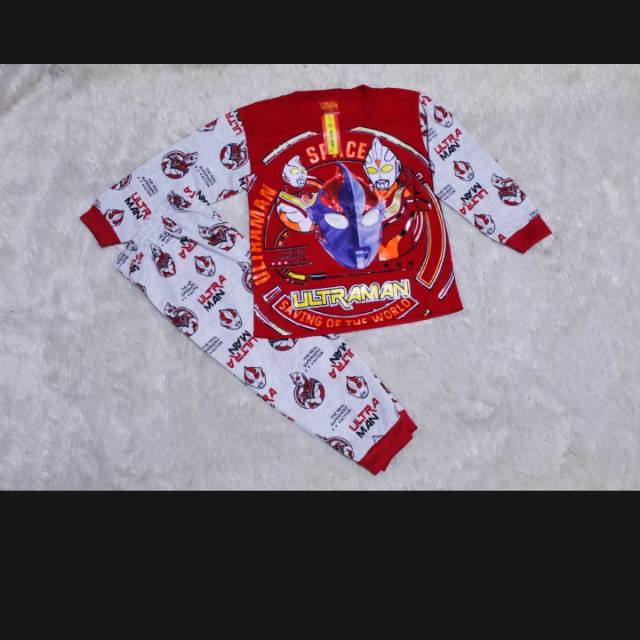 Setelan baju tidur piyama ultraman nyala