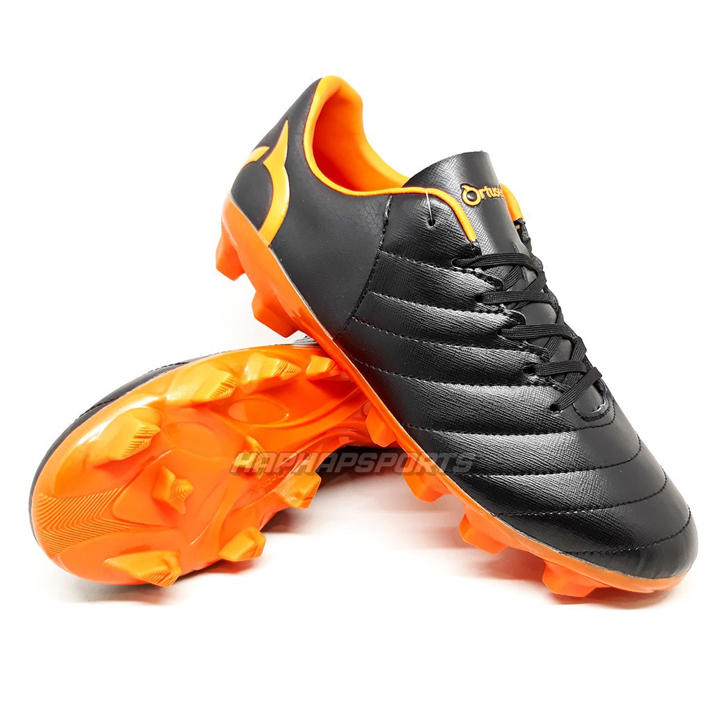 SEPATU BOLA ORTUSEIGHT CYGNUS FG