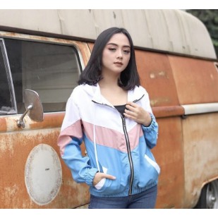 3TONE PARKA BERSHKA BOMBER JAKET CEWEK KEKINIAN