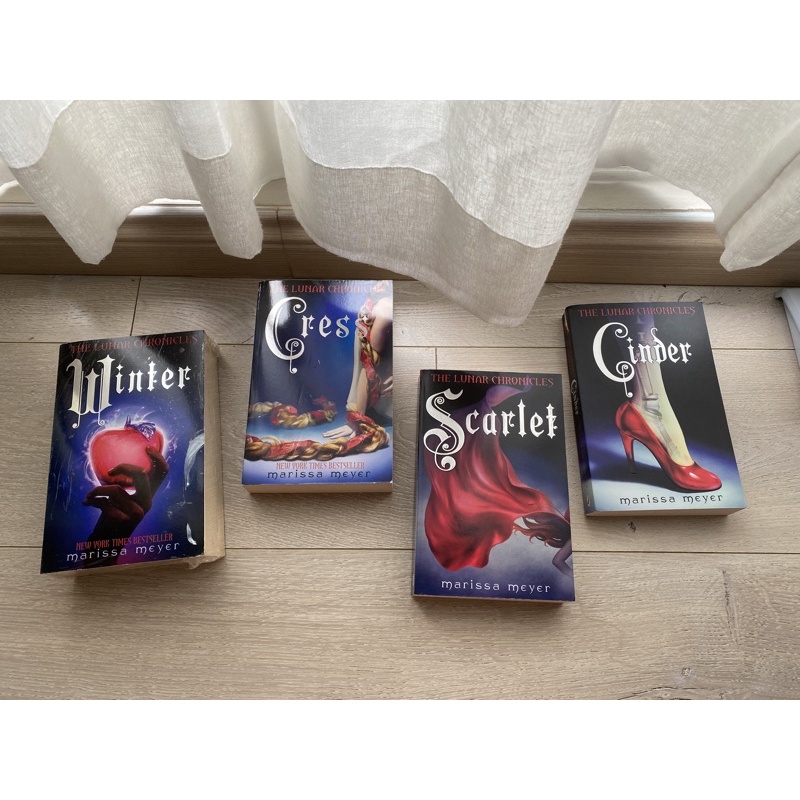 Cinder - Scarlett - Cress - Marissa Meyer original - Lunar Chronicles preloved english impor