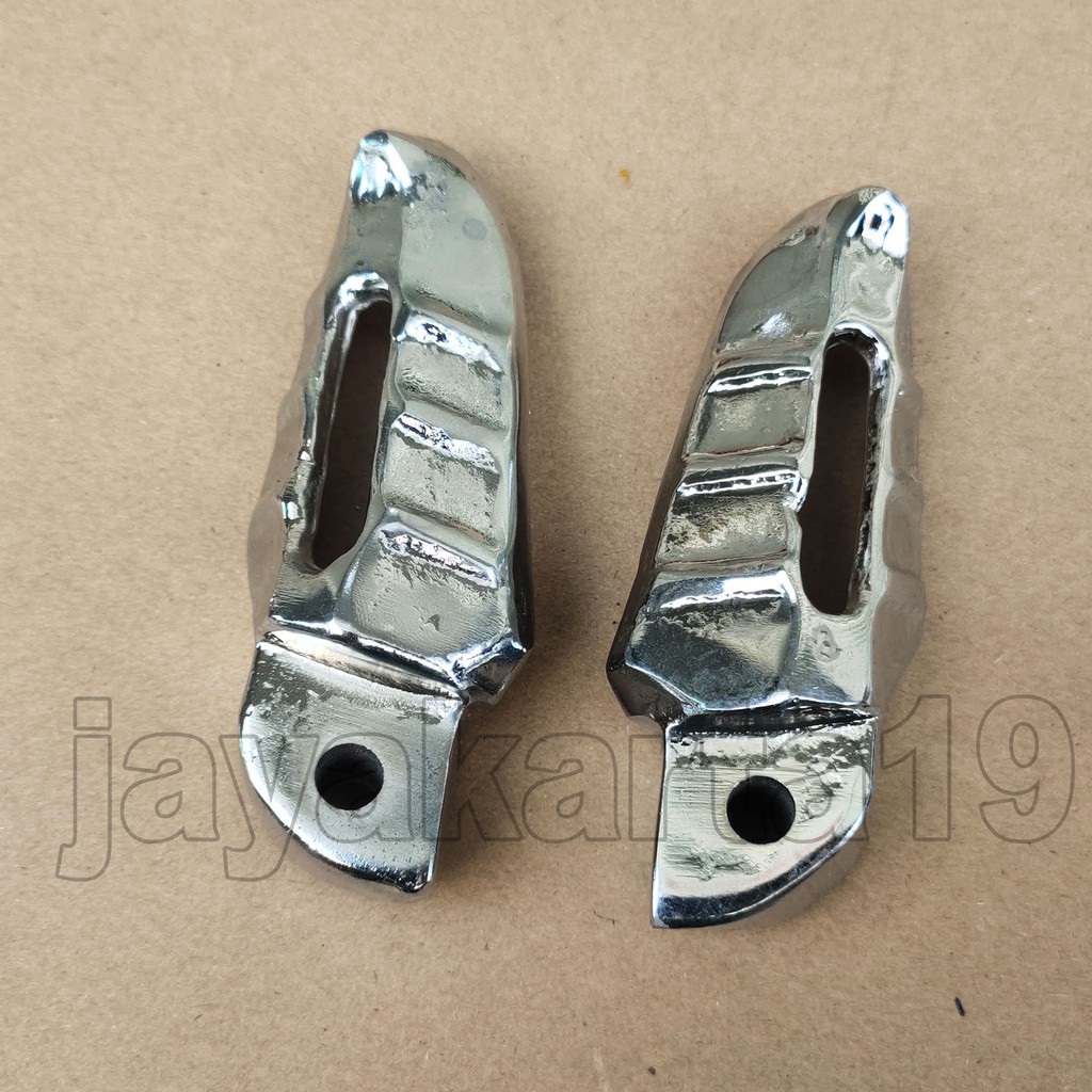 Peg Foot Step Belakang Silver Mio J M3 Sporty Xeon 125 - CROME