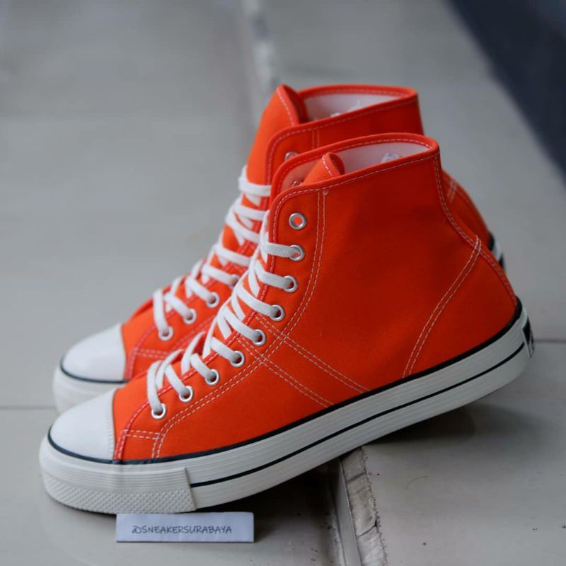 Converse Lucky Star Hi Bold Mandarin