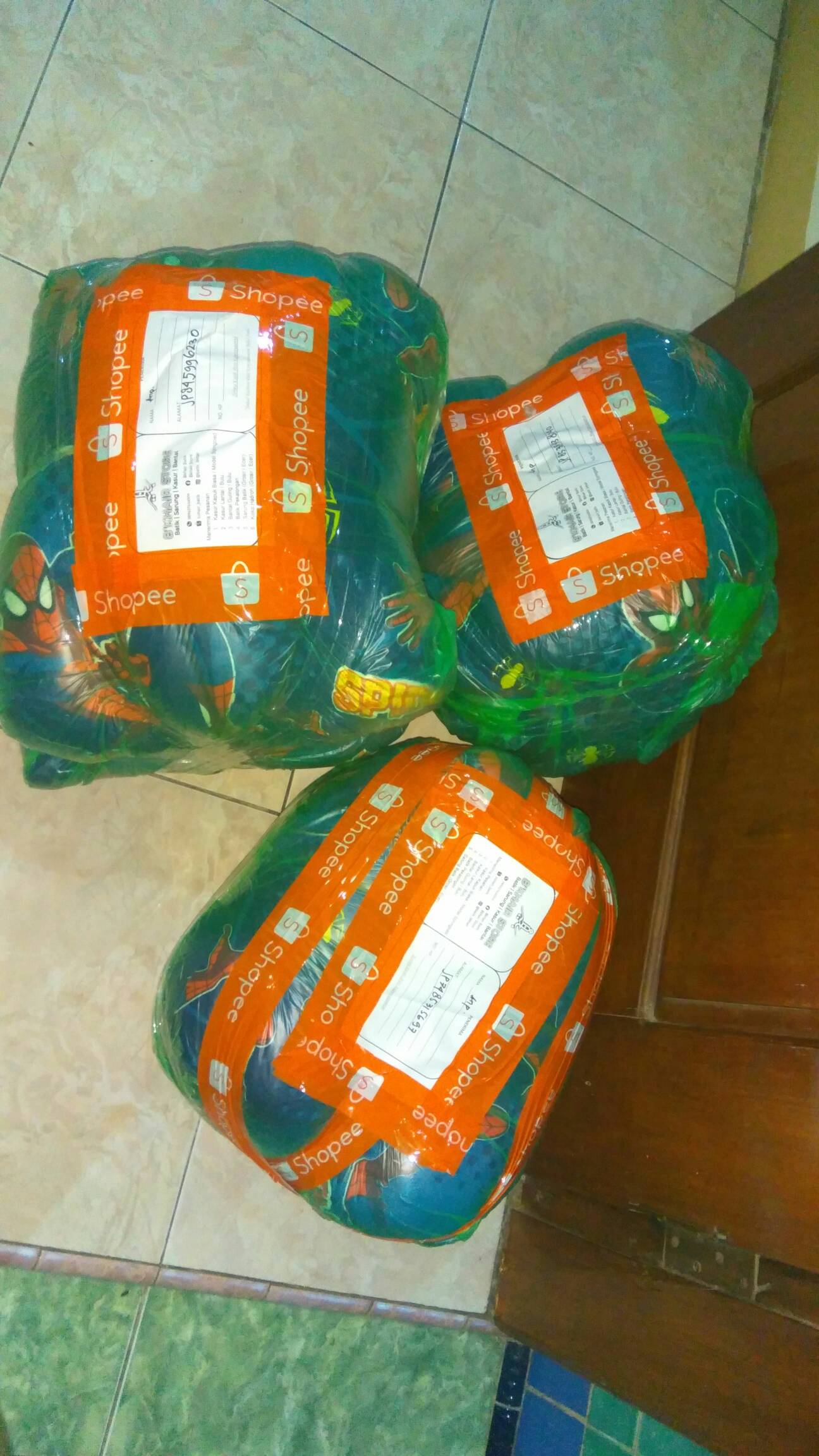 Bantal Dakron - Bantal Silicon - Bantal Murah - Bantal Karakter