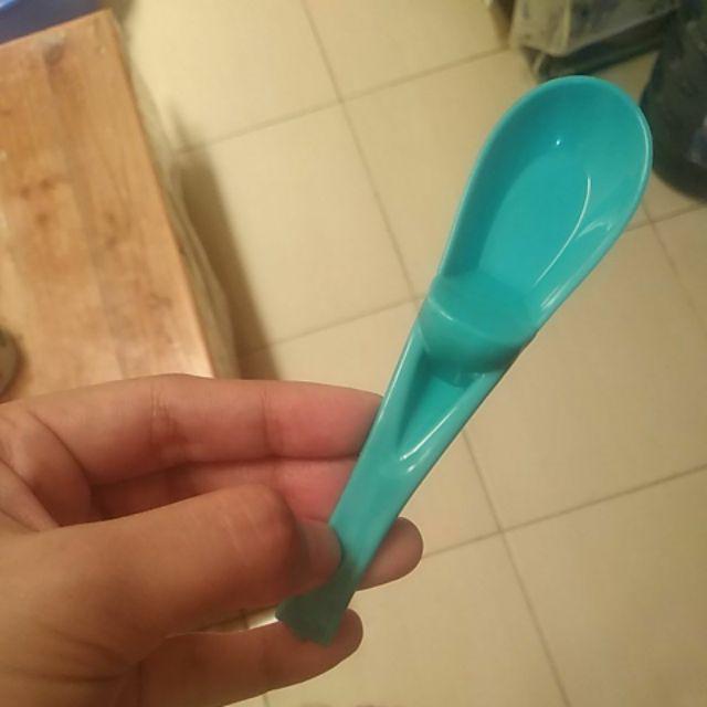 Souvenir Tempat Makan Sekat Sendok Clio Yokohama Ulang Tahun