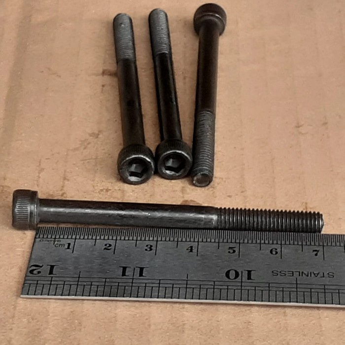 BAUT L M6X70 (7CM) BAJA / BAUT L BAJA M6 X 70 GRADE 12.9 / BAUT L BAJA M6 PANJANG 7 CM / BAUT L 6X70