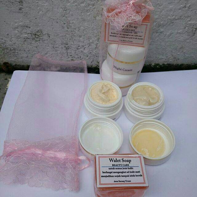 WALET JARING / CREAM WALET SARUNG PINK