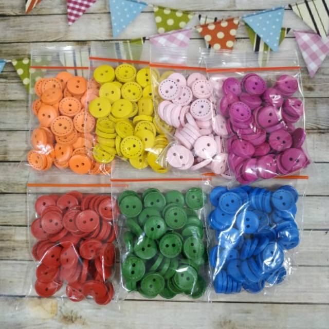 Kancing hias kayu 1.5 cm 50 pcs 1 warna