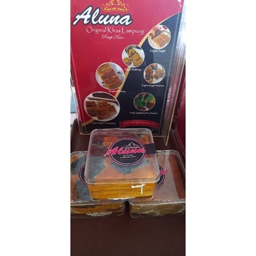 

lapis prunes 1/4 loyang