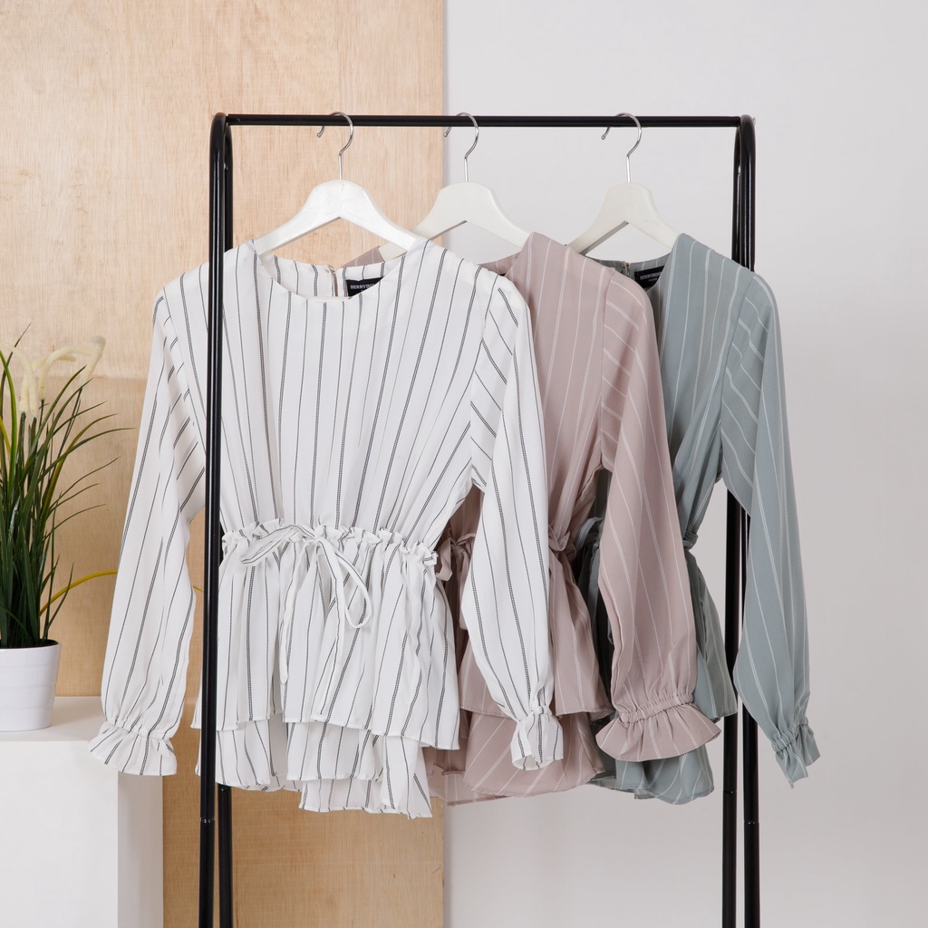 Berrybenka - Atasan Blouse Wanita Sophie Murava Layer Blouse