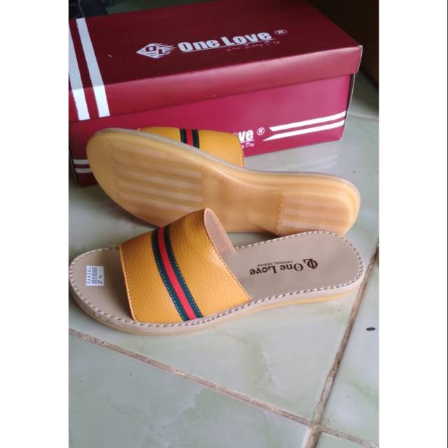Sandal one love