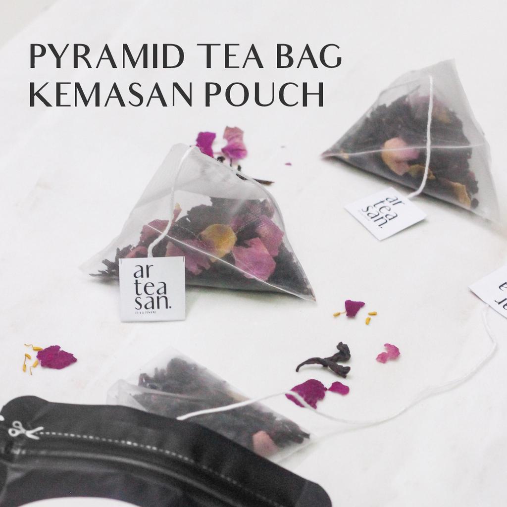 

Pyramid Tea Bag Kemasan Pouch - isi 10 / 20 pcs - Ukuran 3gr/pcs - Berbagai Variasi (Daun Teh Utuh)