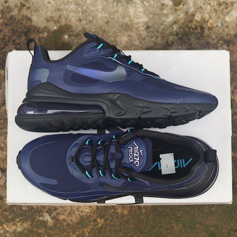 270 react black and blue