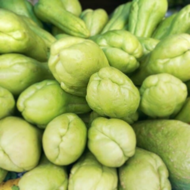 

Labu Siam (Chayote) 1 kg - sayur curah