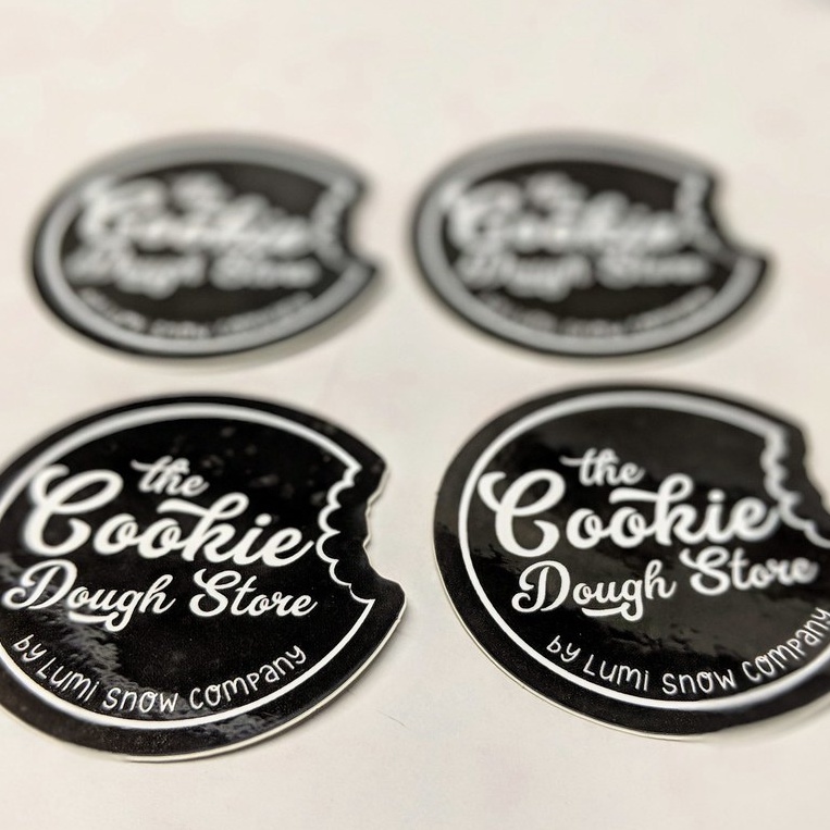 

[TERMURAH] Label Sticker Die Cut Print Custom | Kiss Cut | label makanan | Souvenir | Label Logo