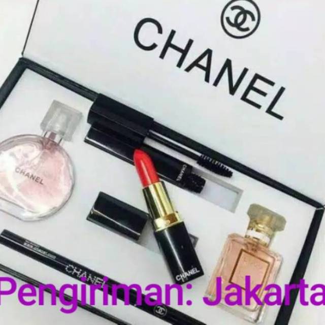 Makeup Set 5 in 1 Chanel Present (Kado Ultah Pernikahan)