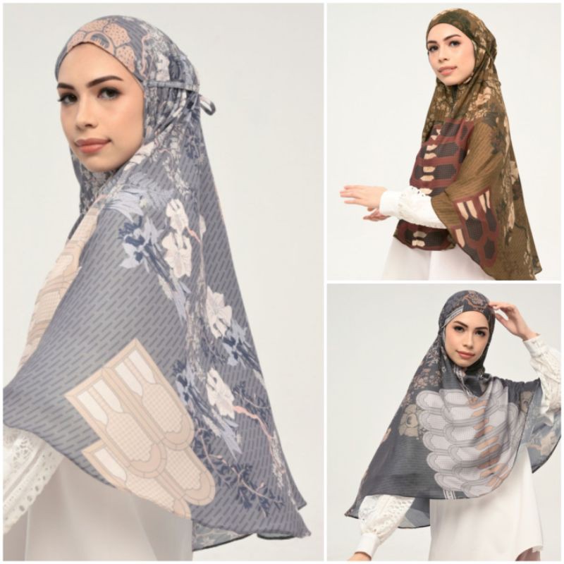 Wearing Klamby Rafflesia Bergo