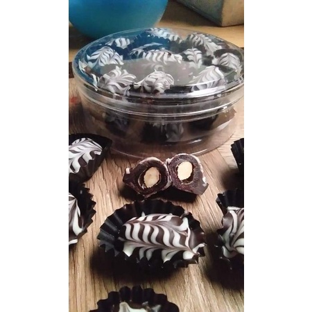 

Kurma coklat