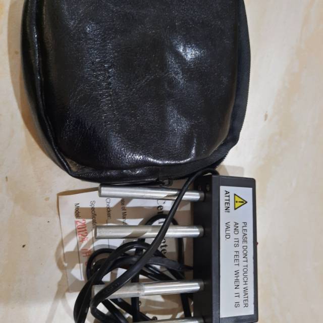 

ELECTROLIZER / ELEKTROLISA / ELEKTROLISIS Air (Dengan Case Kulit)