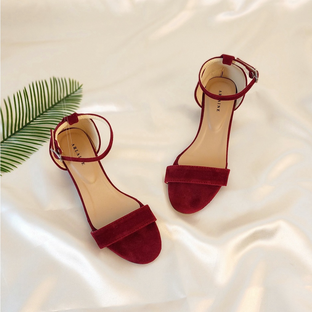 Arlaine- Casual Polos Suede / Sandal Heels Wanita / Heels 5Cm / Heels Tali [Maroon]