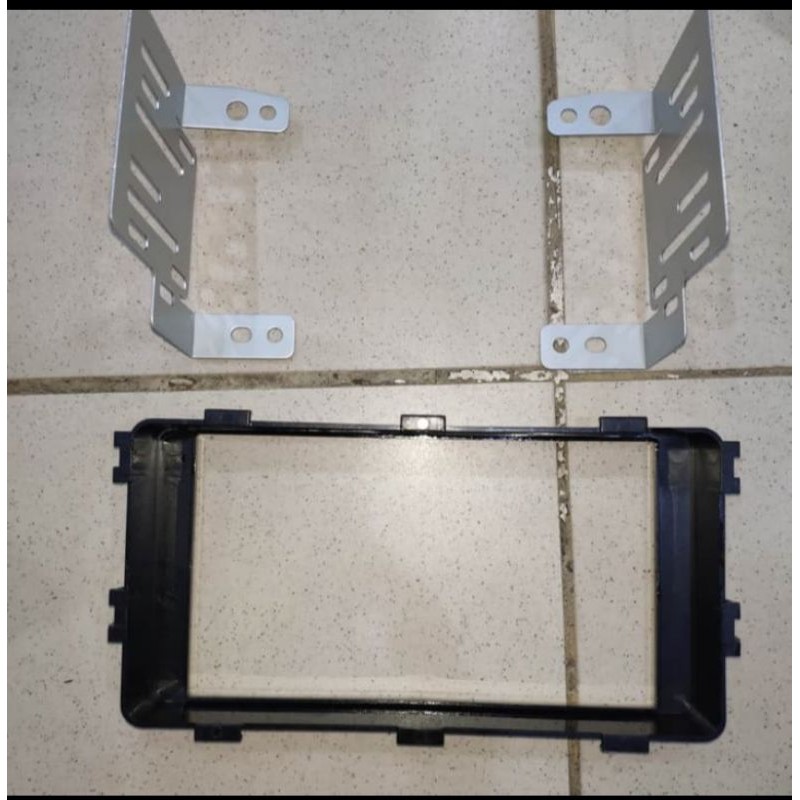 Frame Head unit TV mobil Xpander
