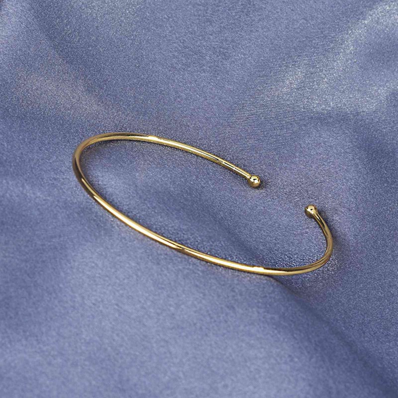 Gelang Model Terbuka Bahan Metal Warna Emas Gaya Minimalis Untuk Wanita