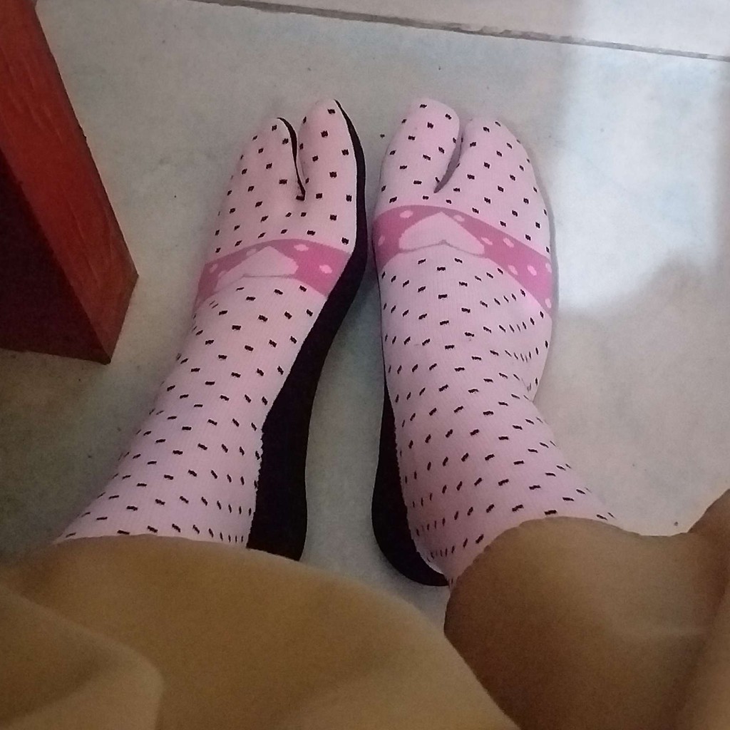 Kaos Kaki Jempol Muslimah Motif Polkadot Love Bahan Nilon Untuk Dewasa