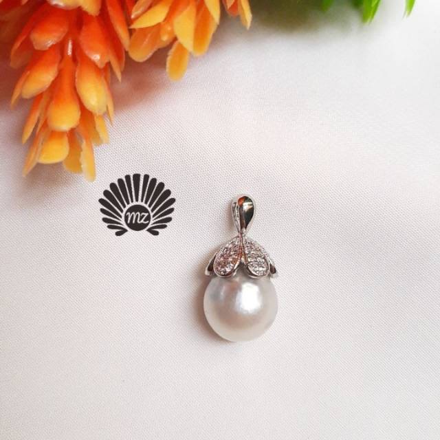 Liontin Kalung Mutiara Air Laut/ Liontin Manggis/ Liontin Kendari/ Mutiara Air Laut Asli