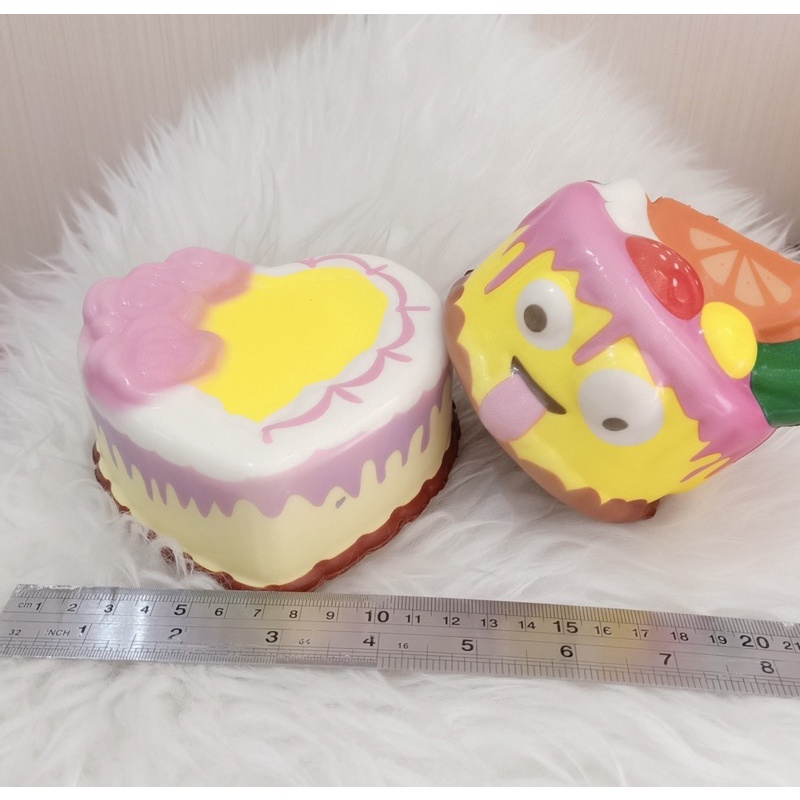 Paket squishy tart isi 2 besar