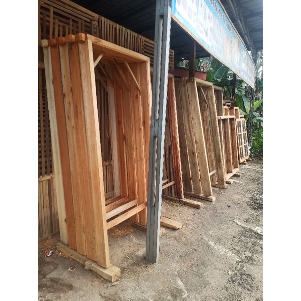 kusen pintu kayu mahoni / kayu bengkirai / kayu laban / kusen purwokerto banyumas sokaraja bumiayu c