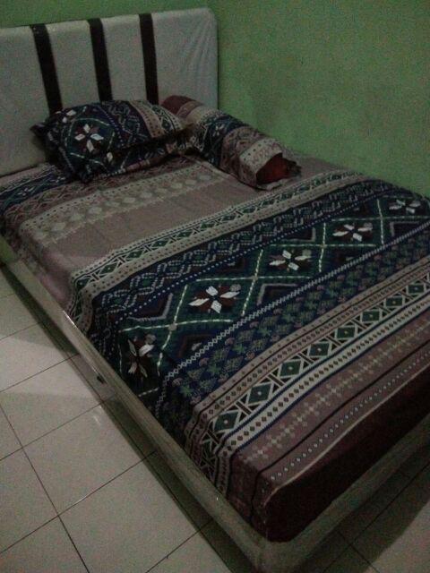 Sprei Kendra Ukuran 140x200 (blue Easton, Funtastic, Rose Autumn, Leon Rose, Macan )