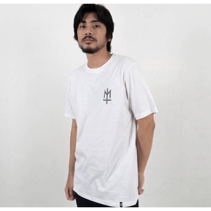 KAOS MATERNAL PUTIH LOGO T-SHIRT MATERNAL DISASTER UNSTER WHITE / KAOS DISTRO MATERNAL BANDUNG UNISE