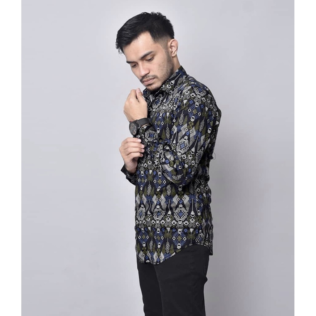 BABEDO KEMEJA BATIK SLIMFIT PRIA MOTIF BLACK TORPEDO LENGAN PANJANG PREMIUM