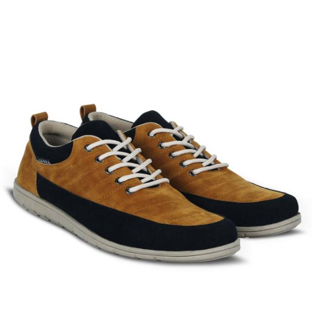 Sepatu Sneaker Pria Terbaru V 588 Brand Varka