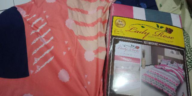 Sprei B2 Bonita Doraemon & Friends 160x200