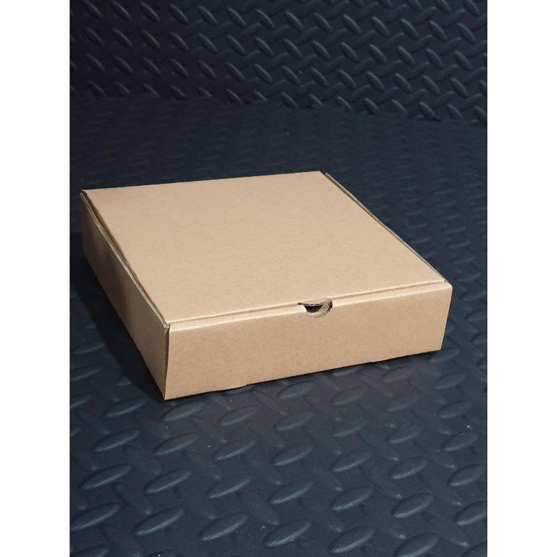 

20x20x5 box model pizza kotak coklat packaging kemasan karton kardus