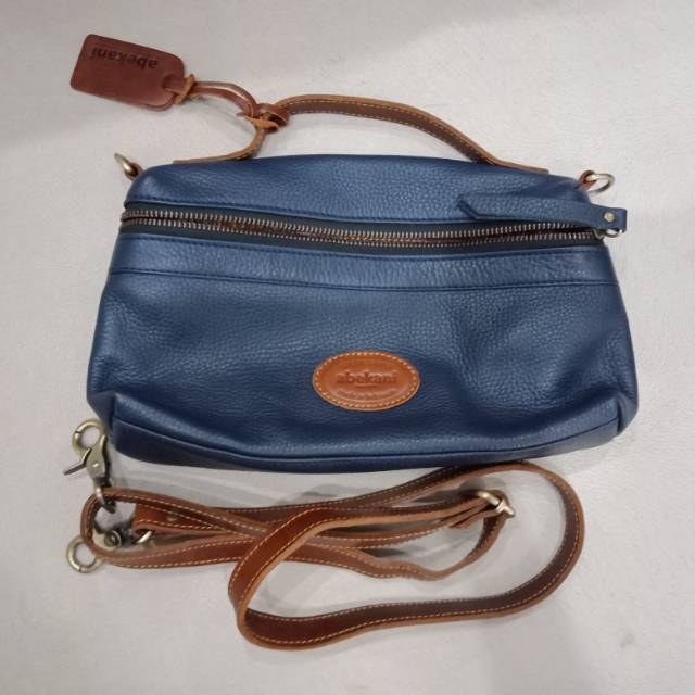 Shaapouch navy abekani