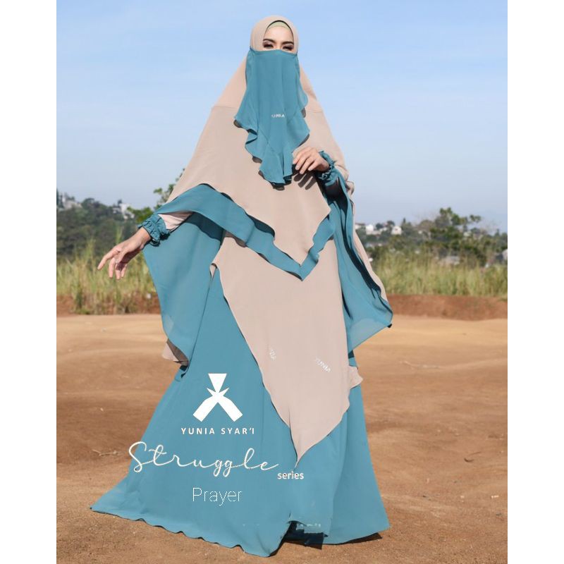 Struggle Series PRAYER SIZE M & L by @yunia_syari⁣