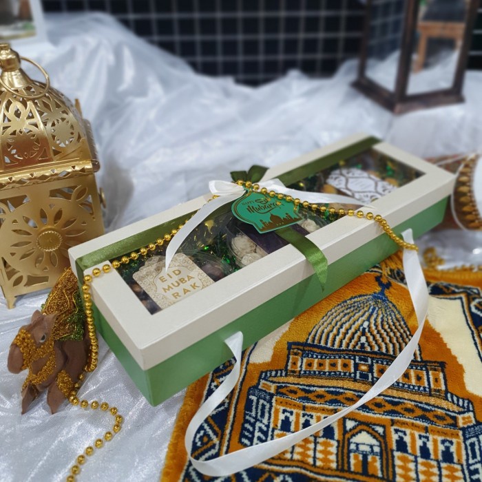 

Paket box hampers lebaran kue kering toples murah 52