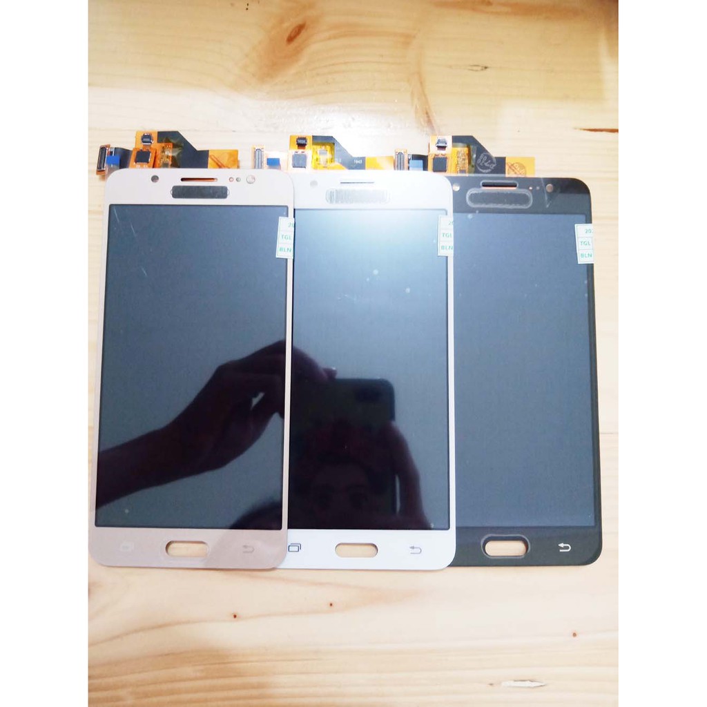 LCD Touchscreen Samsung Galaxy  J5 2016 J510 Layar Sentuh HP FULLSET