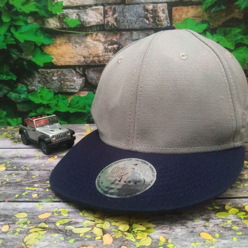 topi snapback OTTO