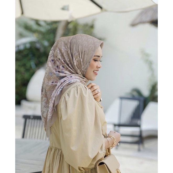 buttonscarves Ederra Series Mojave
