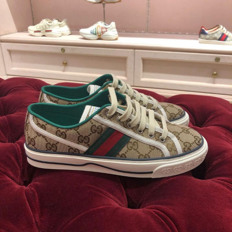 Sepatu Gucci 🇮🇹 Gucci 🇮🇹 Sepatu Wanita 🇮🇹 Sepatu Wedges 🇮🇹 Sepatu Sport 🇮🇹 Sepatu Olahraga 🇮🇹 Sepatu